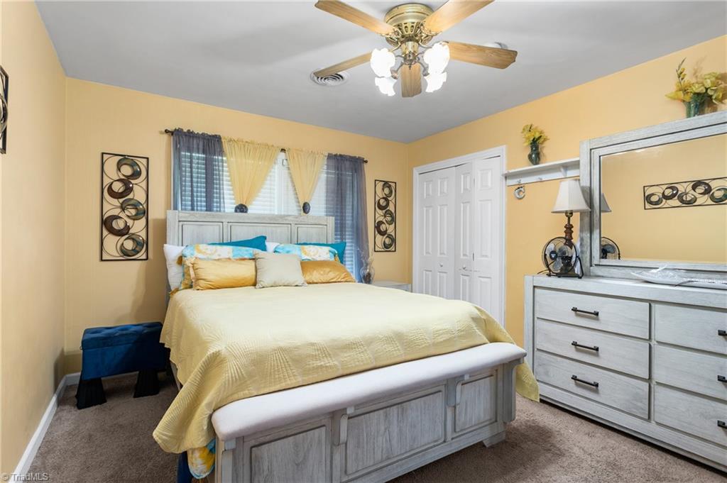 931 Croyden Street High Point, NC 27262 - Photo 21 of 39