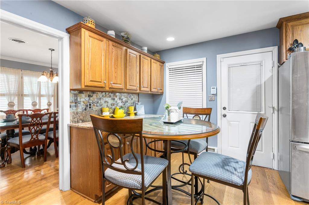 931 Croyden Street High Point, NC 27262 - Photo 9 of 39