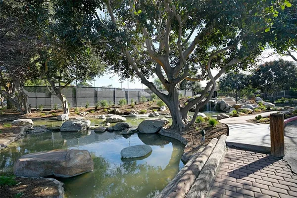 $2,500 | 212 Springview, Irvine, CA 92620