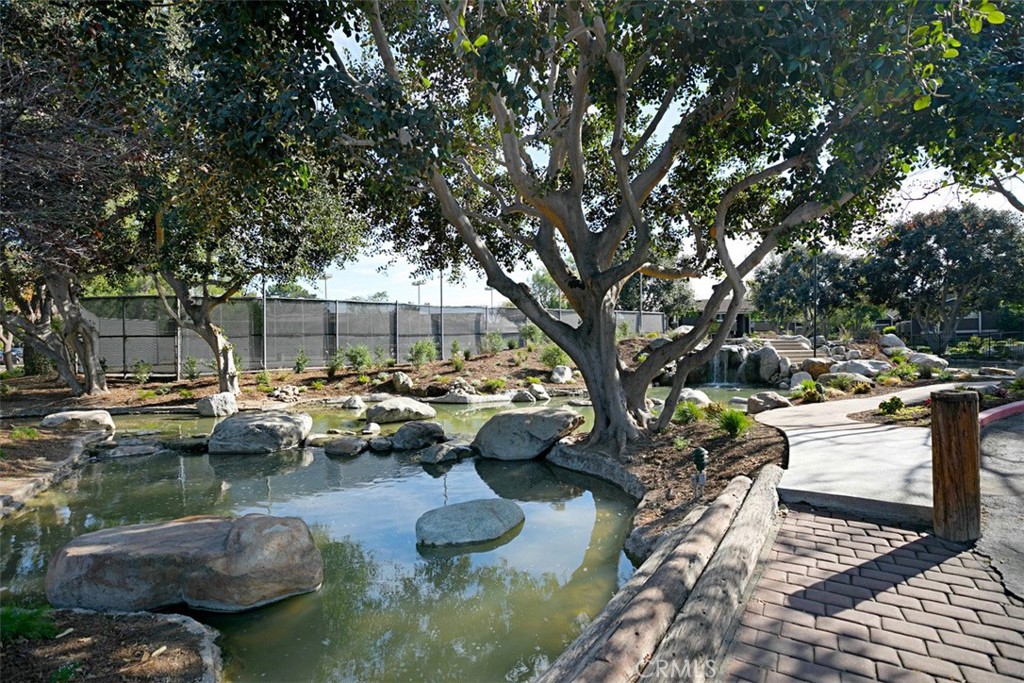 212 Springview Irvine, CA 92620 - Photo 17 of 22