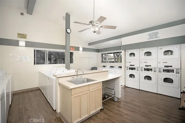 $2,500 | 212 Springview, Irvine, CA 92620