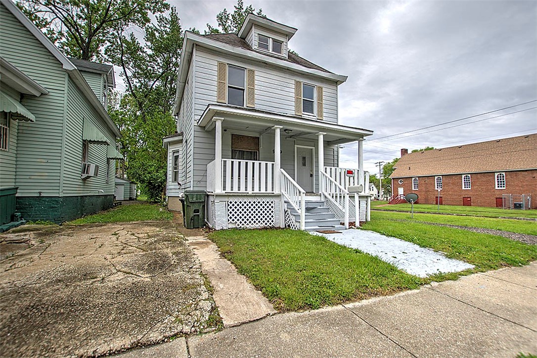959 West Macon Street Decatur, IL 62522 - Photo 1 of 22