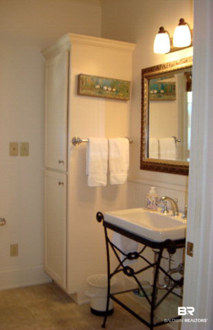 154 Ettle Street Fairhope, AL 36532 - Photo 15 of 38 Master bath