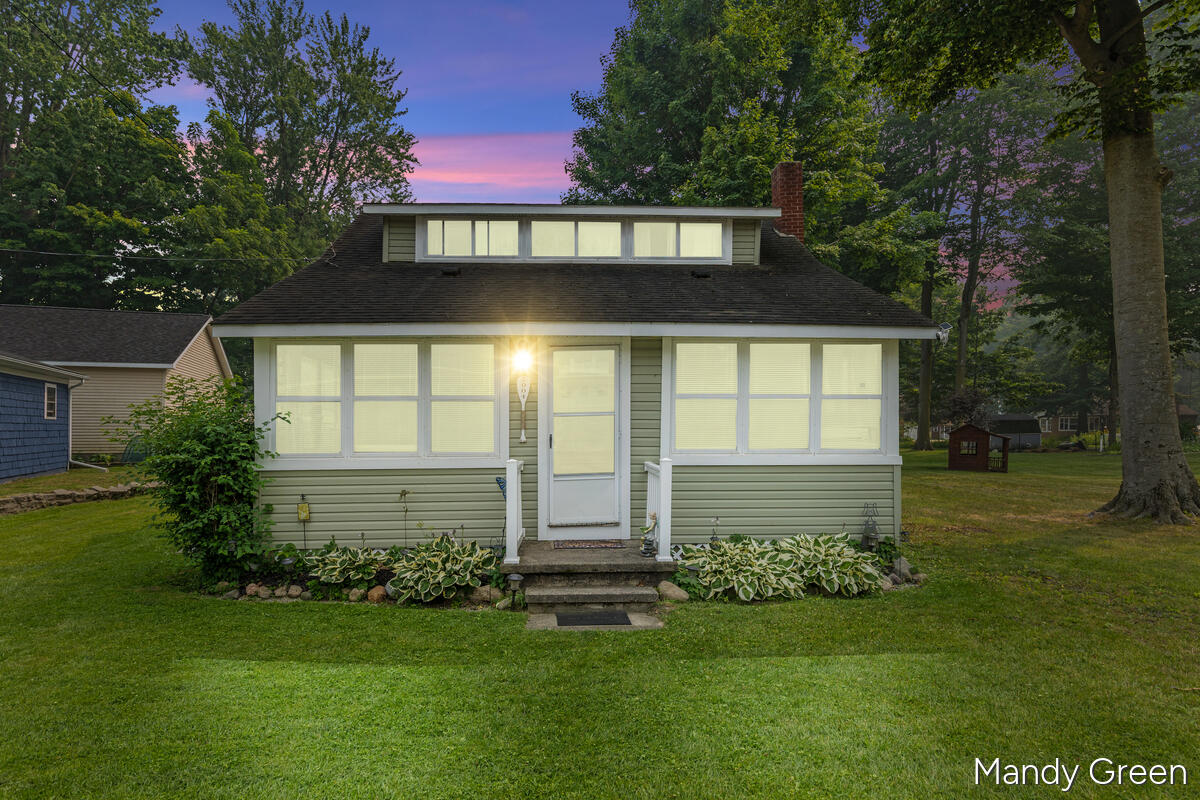2004 Mildred Street Crystal, MI 48818 - Photo 1 of 40 Gallery Image 1