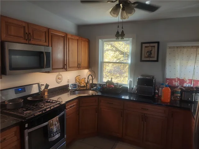 $599,900 | 936 Smithfield Avenue, Lincoln, RI 02865