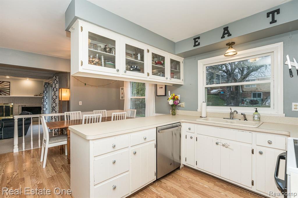 258 Belle Vernon Court Rochester, MI 48309 - Photo 19 of 41