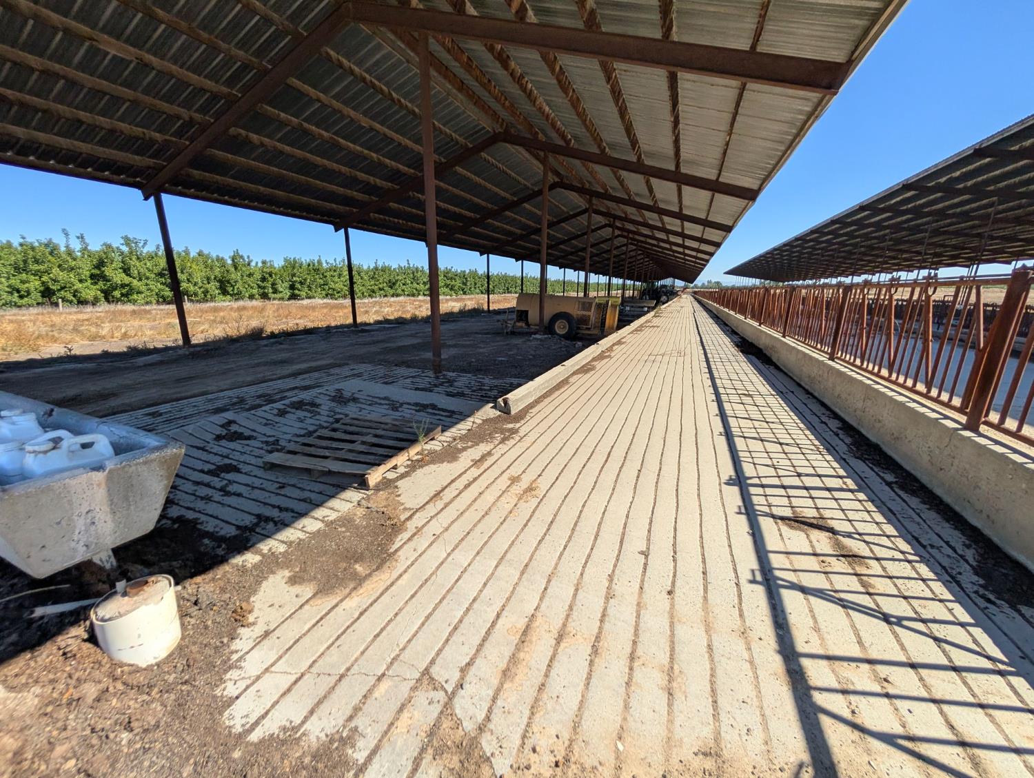 15918 North Jack Tone Road Lodi, CA 95240 - Photo 36 of 67 a view of outdoor space with sitting area
