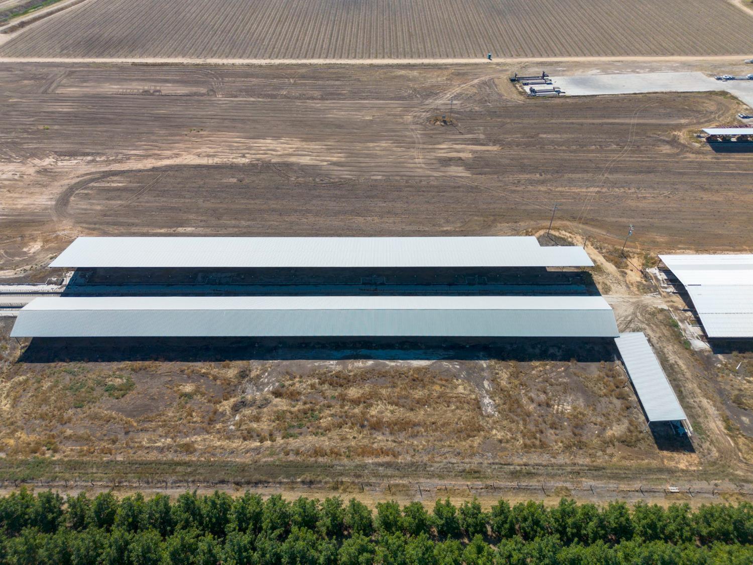 15918 North Jack Tone Road Lodi, CA 95240 - Photo 42 of 67 a view of water heater