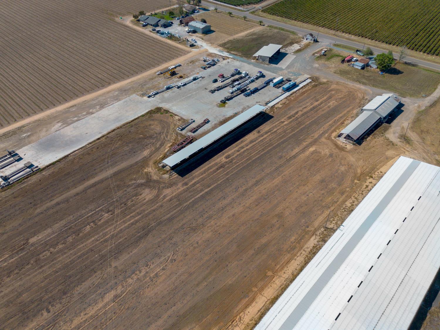 15918 North Jack Tone Road Lodi, CA 95240 - Photo 45 of 67 a view of a wooden floor