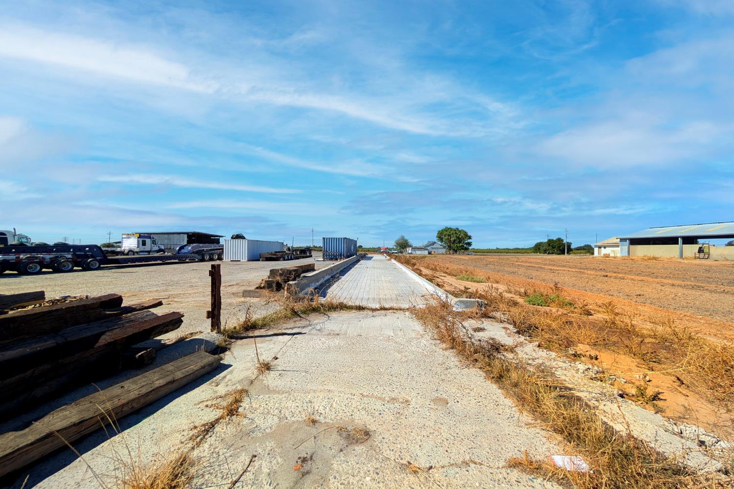 15918 North Jack Tone Road Lodi, CA 95240 - Photo 65 of 67 a view of a road with an ocean view