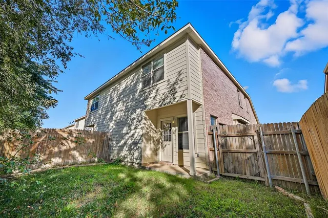 $1,475 | 813 Parkplace Ridge, Unit 813, Princeton, TX 75407