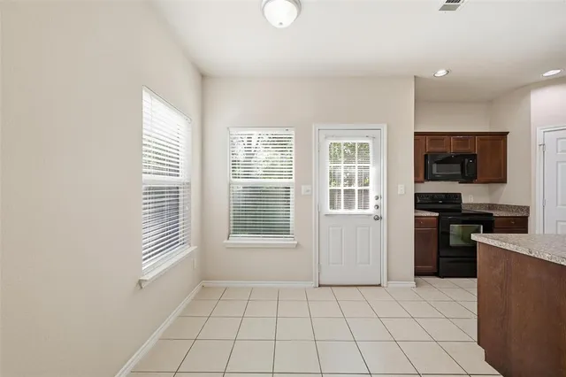 $1,475 | 813 Parkplace Ridge, Unit 813, Princeton, TX 75407