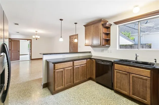 $260,000 | 2437 Charles Drive, Chalmette, LA 70043