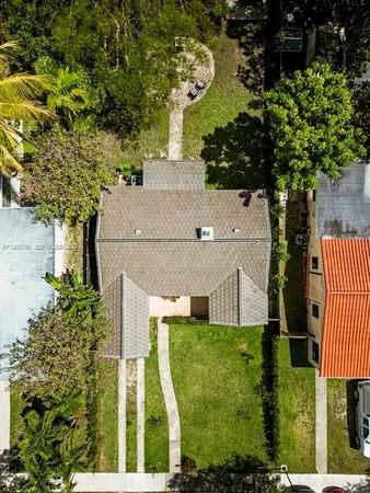 $3,800 | 375 De Soto Drive, Miami Springs, FL 33166