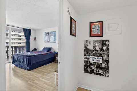 $169,900 | 400 Northeast 12th Avenue, Unit 405, Hallandale Beach, FL 33009