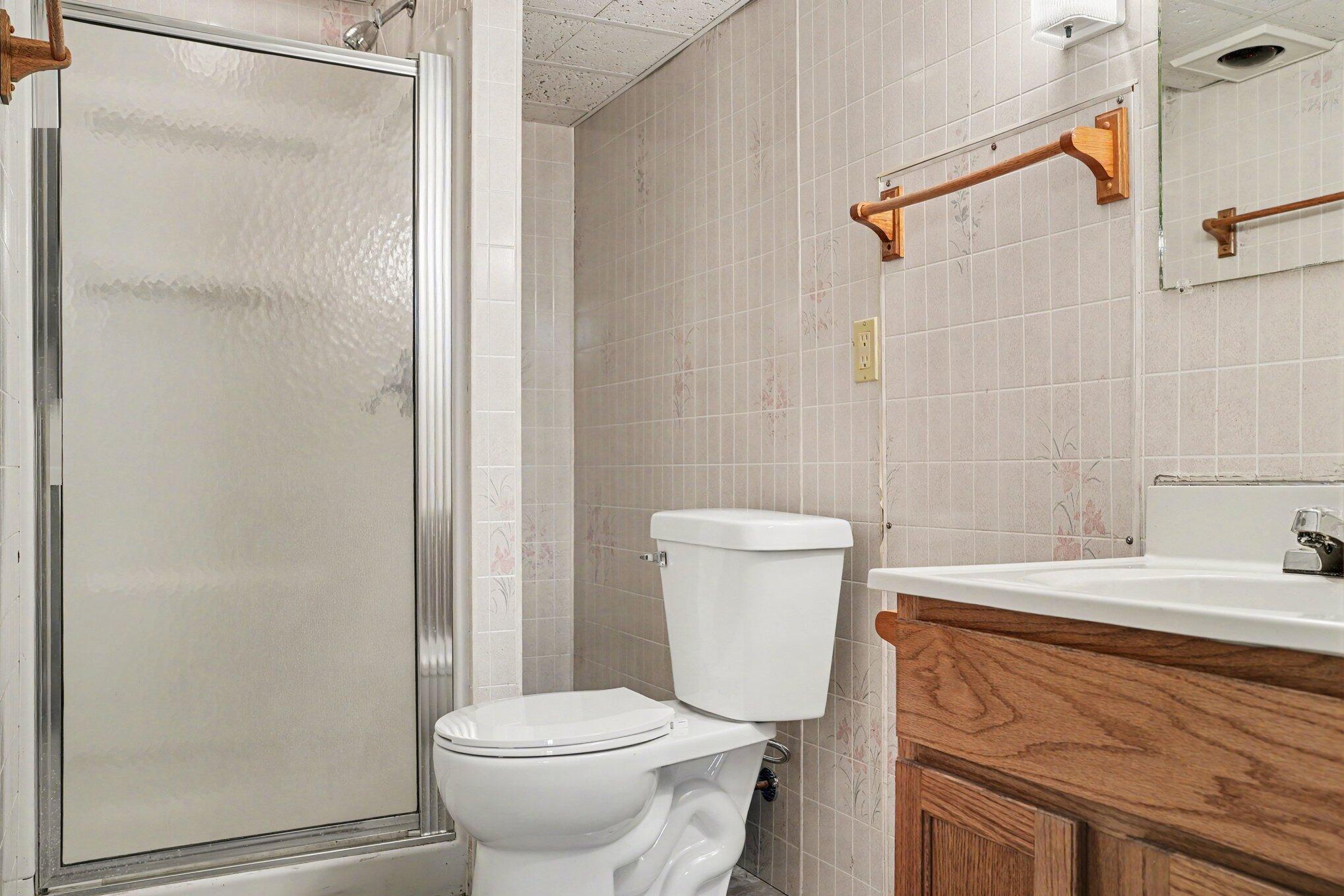 8722 South Sprinkle Road Portage, MI 49002 - Photo 20 of 28 019_file_4034