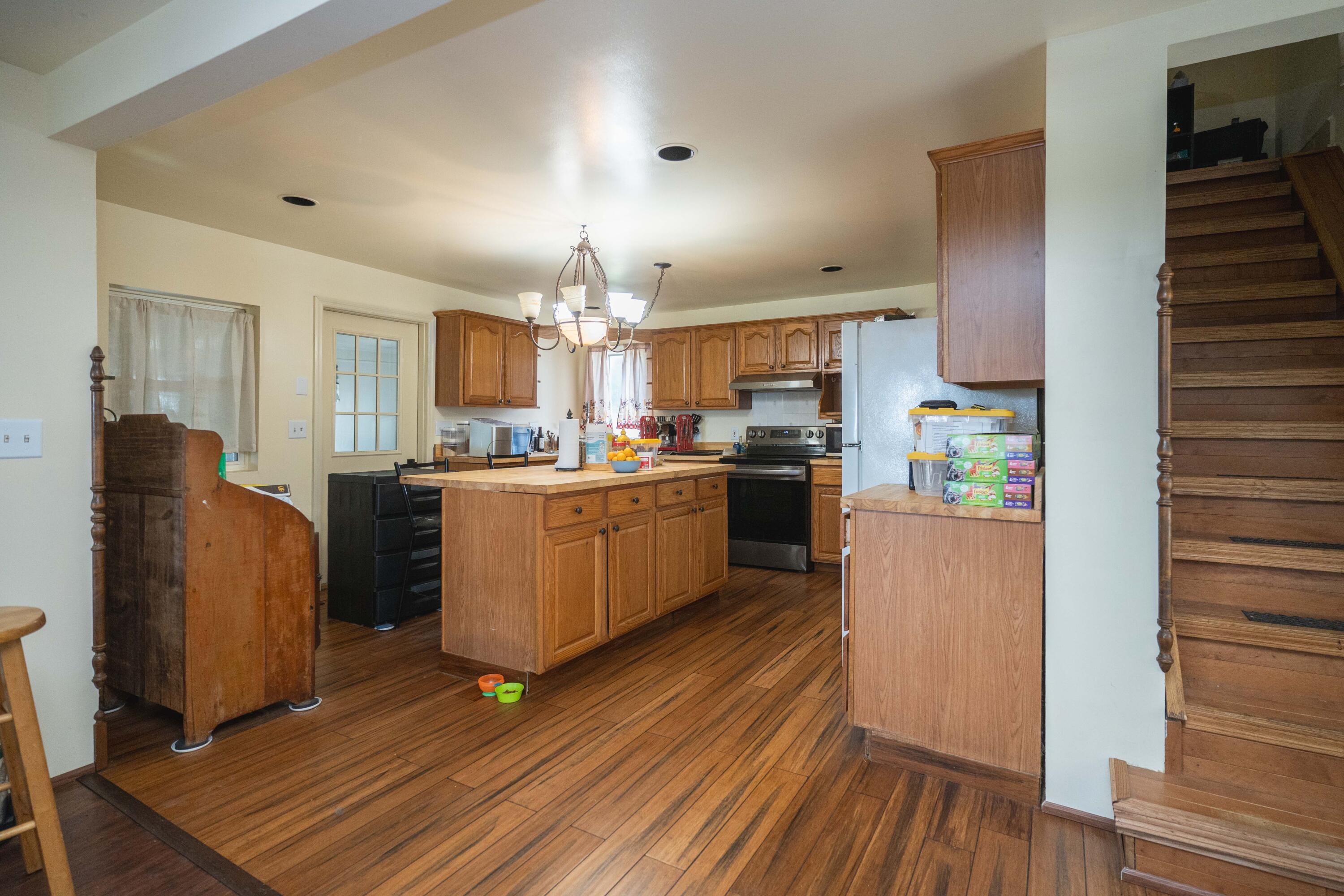 W7852 Town Hall Road Sharon, WI 53585 - Photo 11 of 49 Kitchen (4)