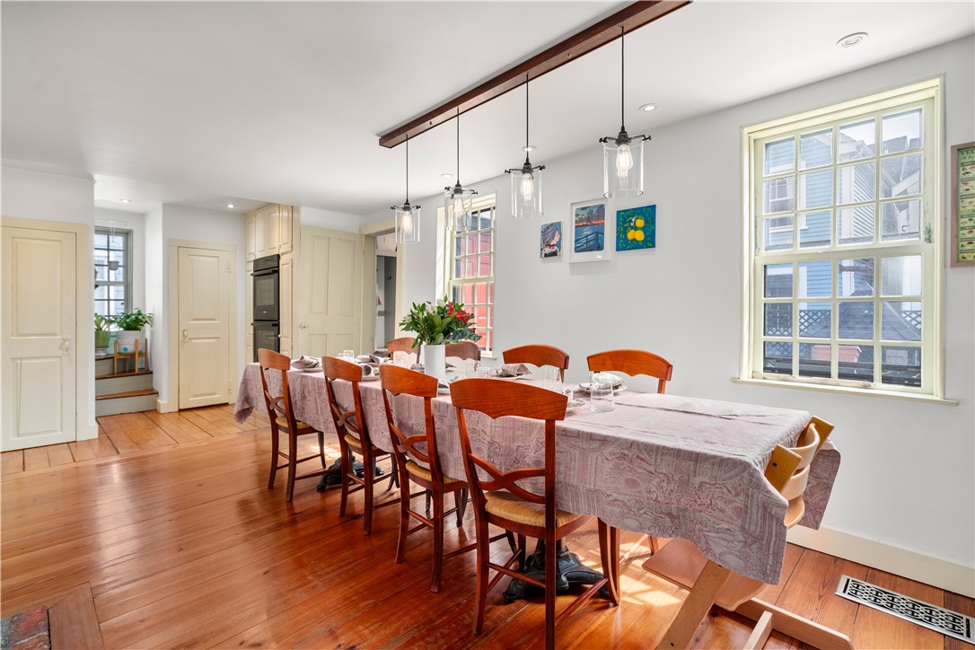 16 Bridge Street Newport, RI 02840 - Photo 20 of 31