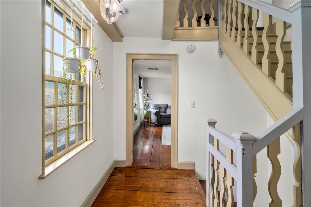 16 Bridge Street Newport, RI 02840 - Photo 24 of 31