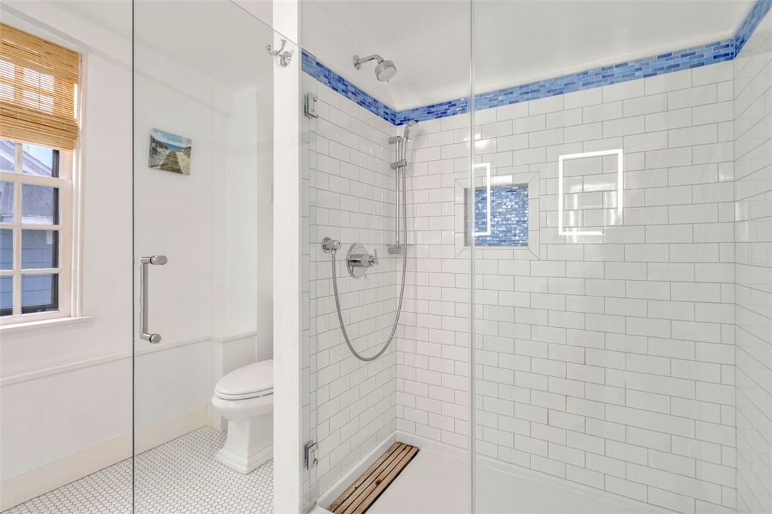 16 Bridge Street Newport, RI 02840 - Photo 25 of 31