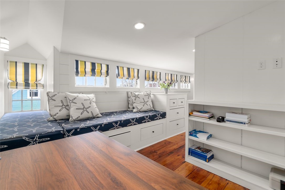 16 Bridge Street Newport, RI 02840 - Photo 29 of 31