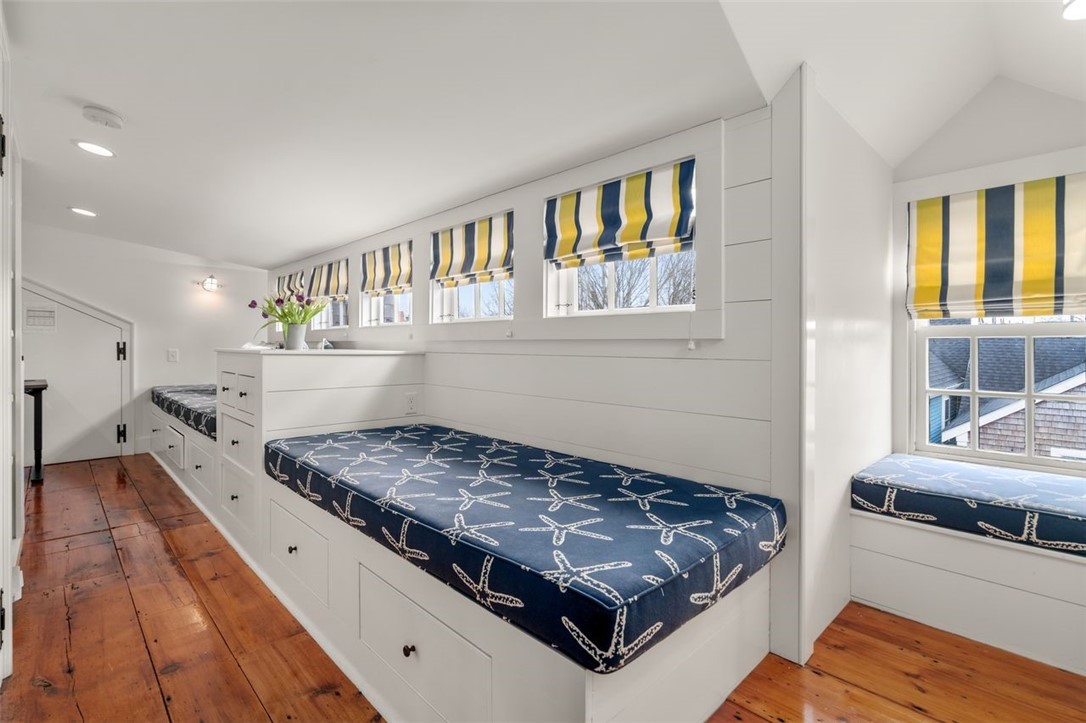 16 Bridge Street Newport, RI 02840 - Photo 30 of 31