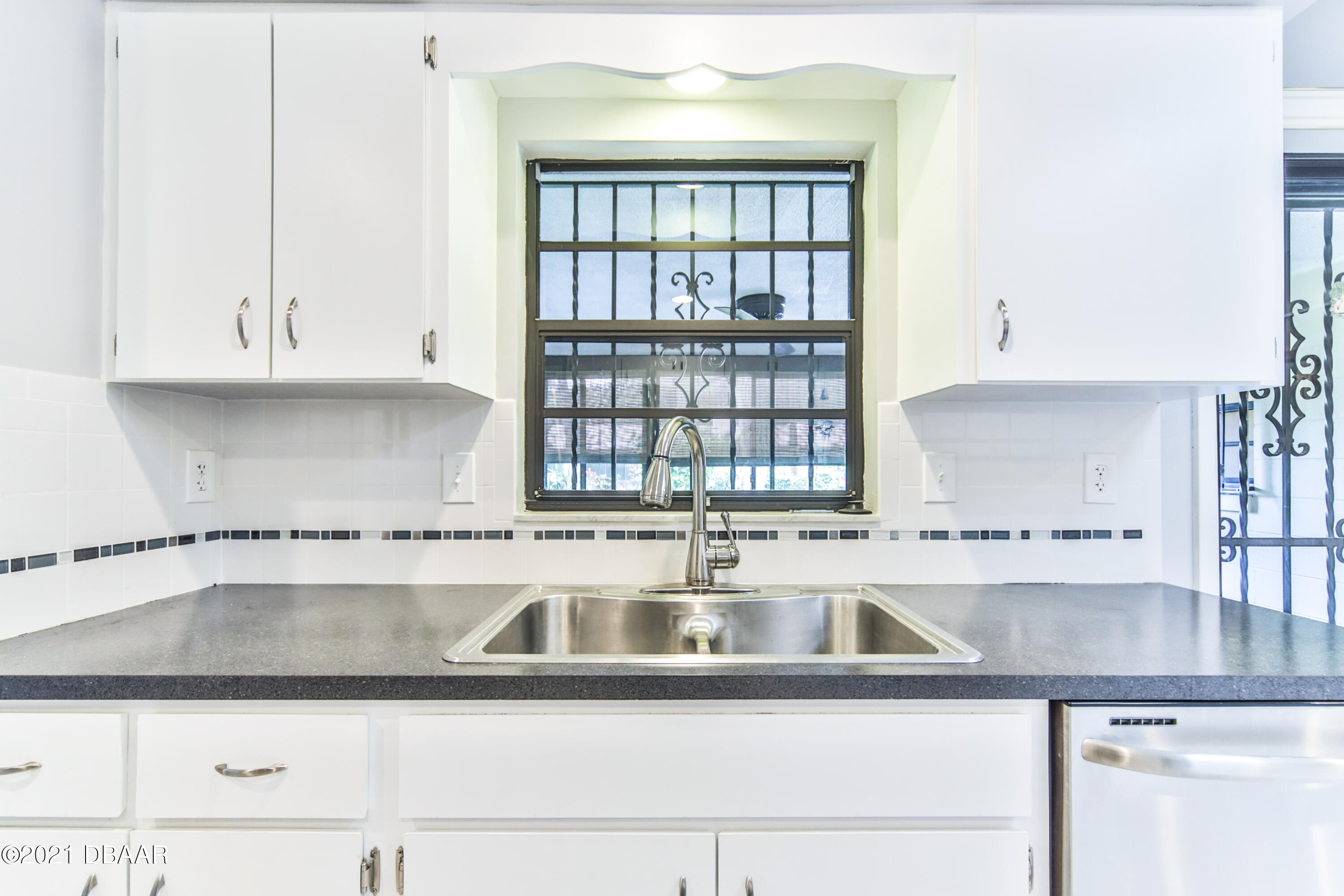 1416EdgewaterRdPrintReady-19