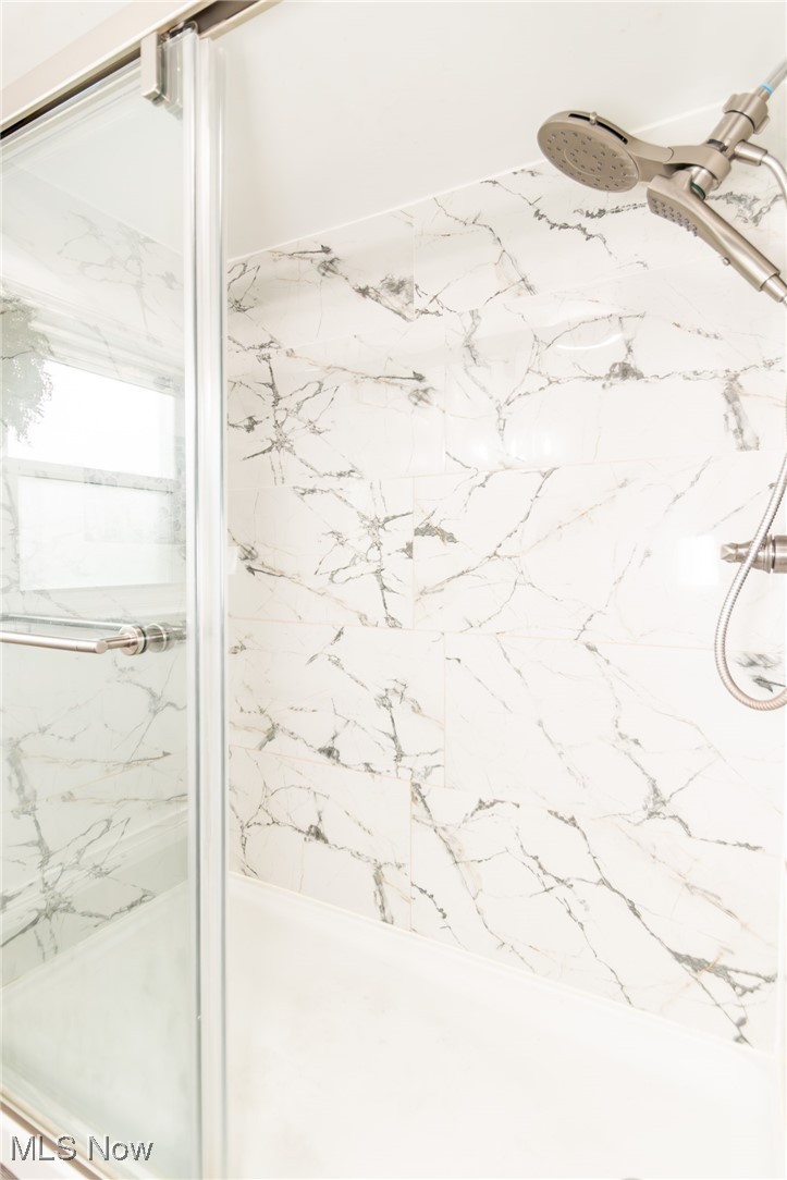 5195 Mayview Road Cleveland, OH 44124 - Photo 22 of 49 shower