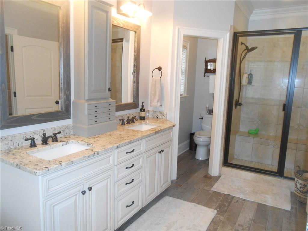 5006 Robdot Drive Oak Ridge, NC 27310 - Photo 13 of 30