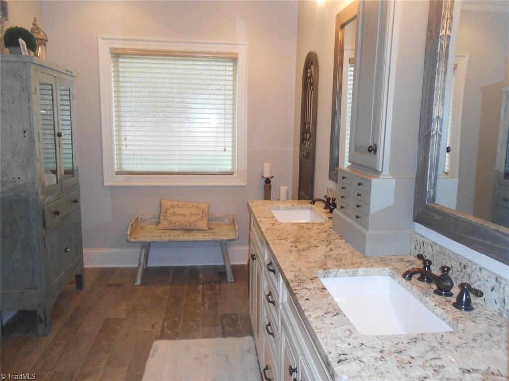 5006 Robdot Drive Oak Ridge, NC 27310 - Photo 14 of 30