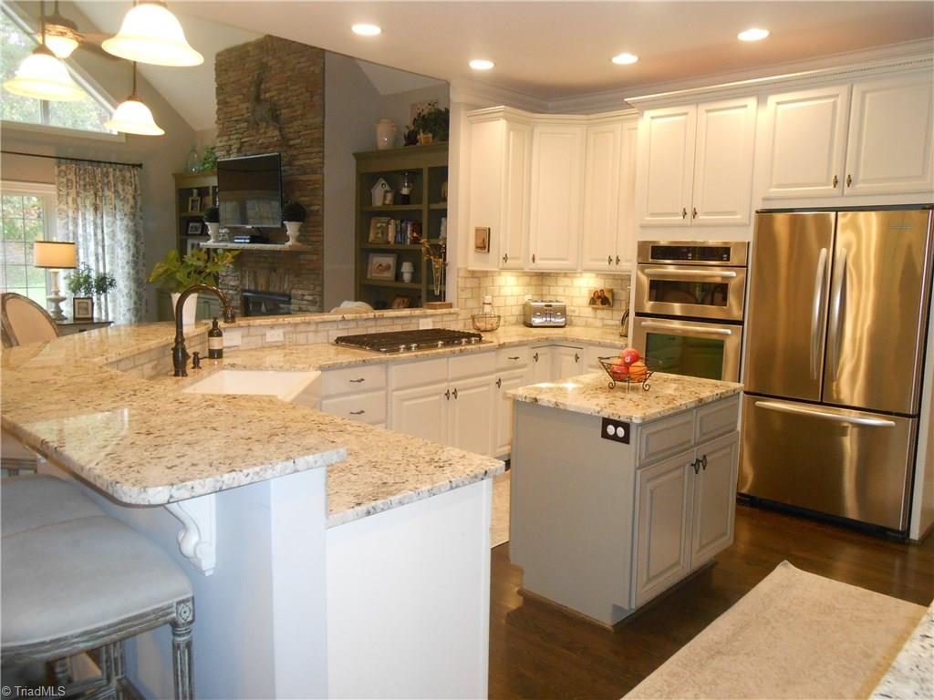 5006 Robdot Drive Oak Ridge, NC 27310 - Photo 5 of 30
