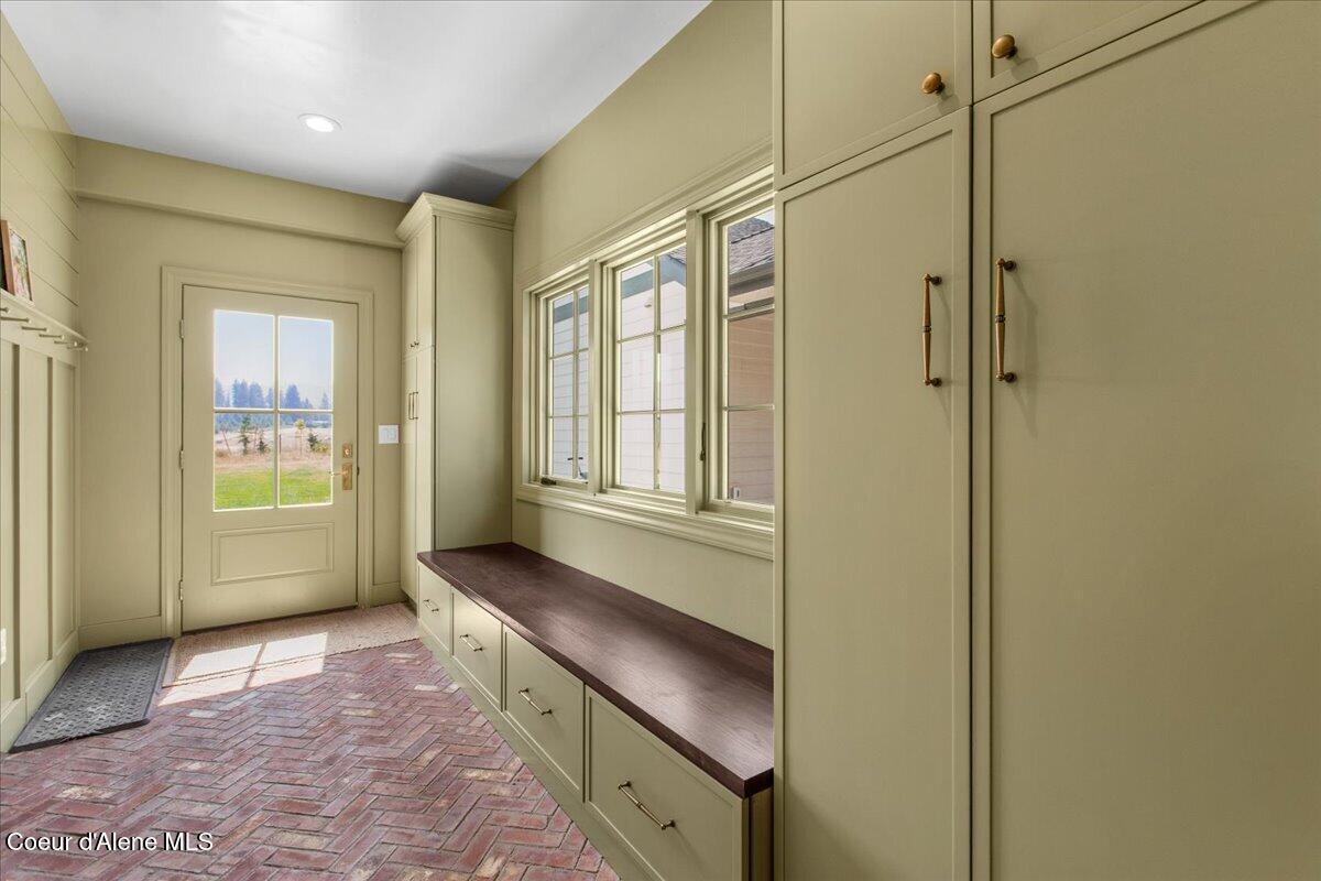 8575 West Haystack Lane Coeur D'Alene, ID 83814 - Photo 44 of 69 53-Mudroom