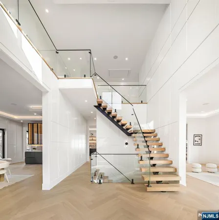 a view of entryway and hall