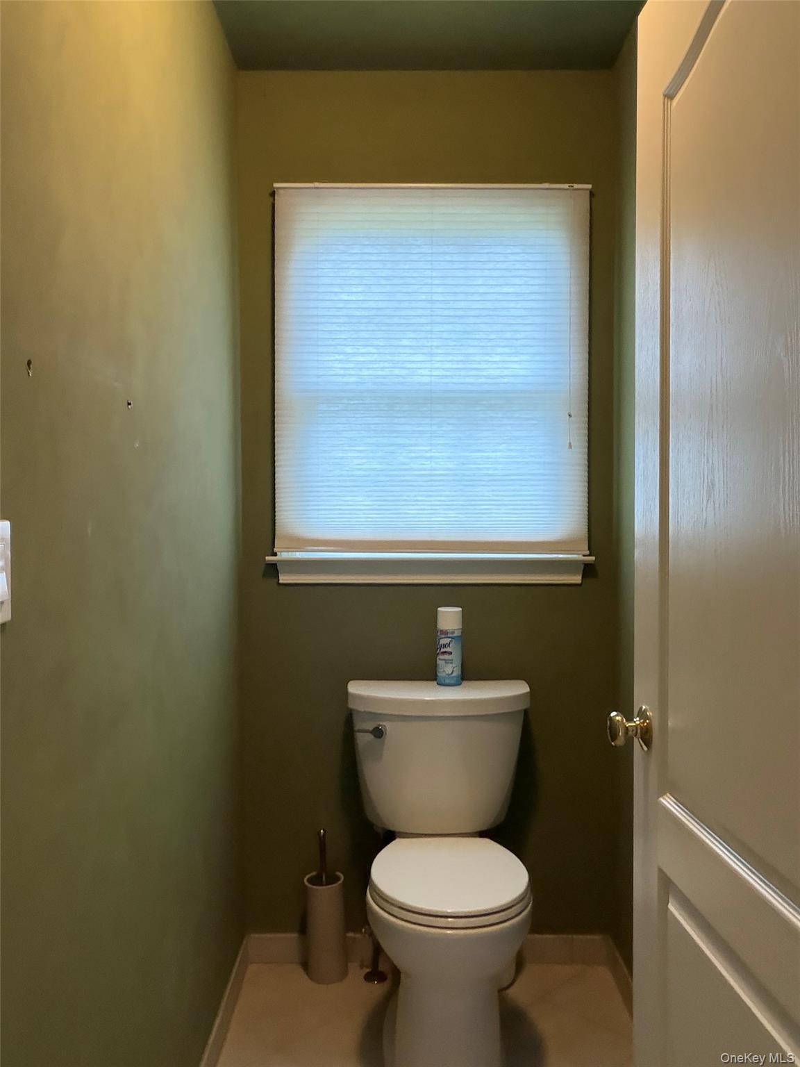 194 Devon Farms Road Stormville, NY 12582 - Photo 21 of 37 a bathroom with a toilet