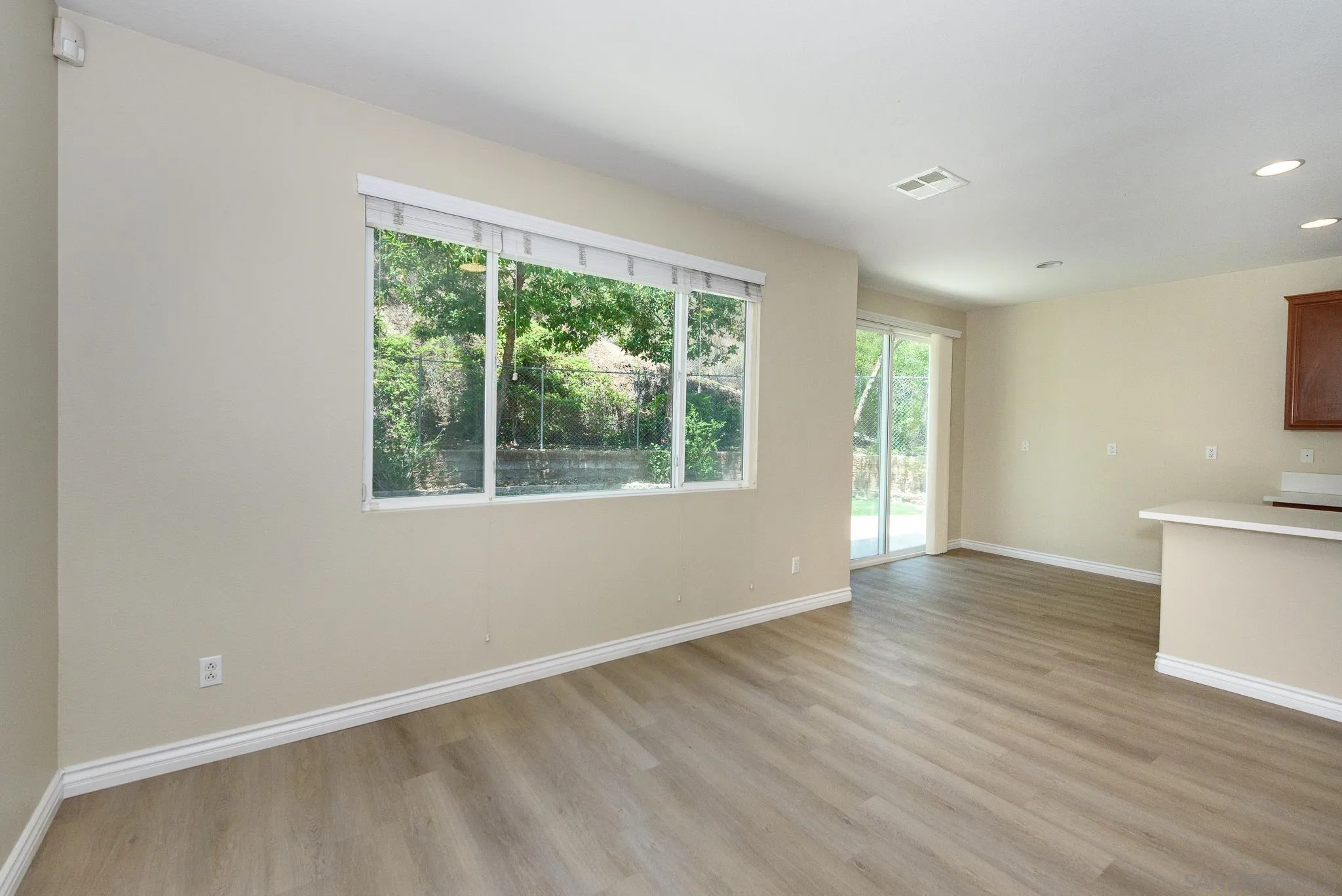 702 Helmsdale Road San Marcos, CA 92069 - Photo 8 of 24 Gallery Image 8