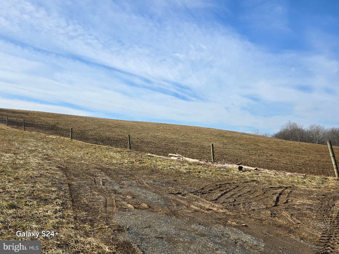 4144 Lander Road Jefferson, MD 21755 - Photo 9 of 13 a view of an ocean beach