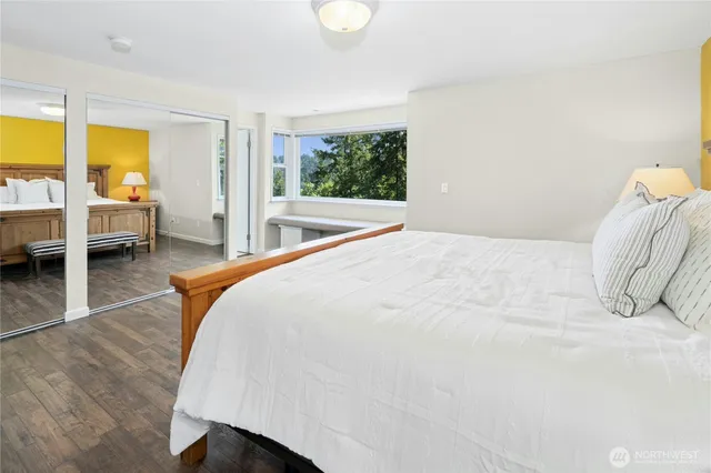 $1,550,000 | 18945 Northeast 20th Court, Redmond, WA 98052