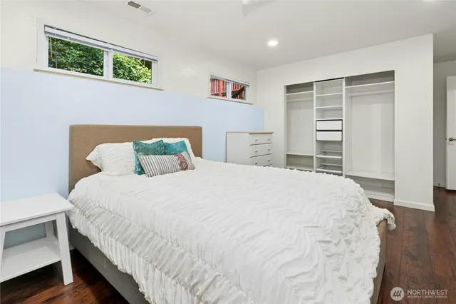 $1,550,000 | 18945 Northeast 20th Court, Redmond, WA 98052