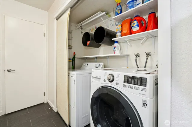 $1,550,000 | 18945 Northeast 20th Court, Redmond, WA 98052