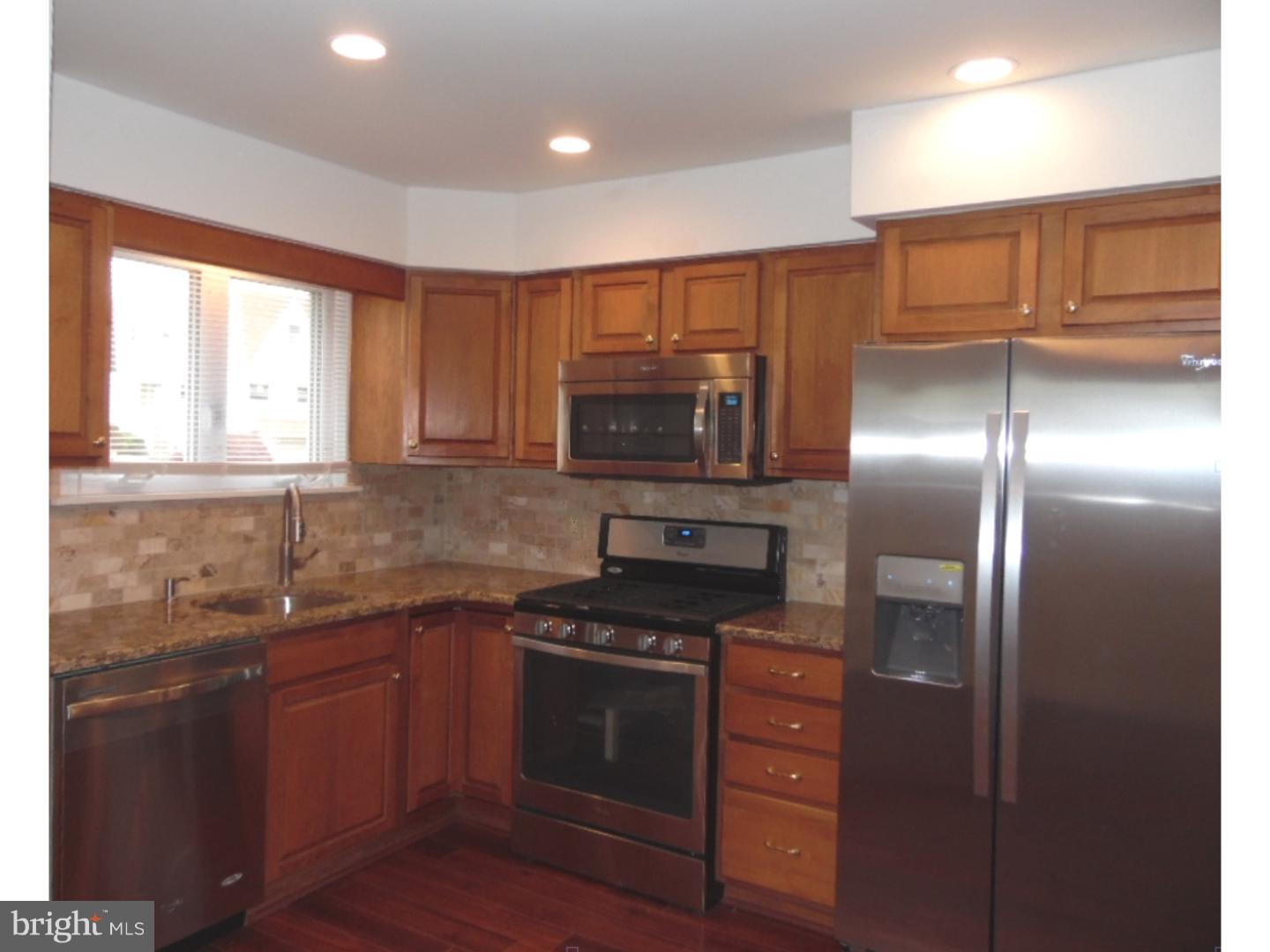 2859 Sebring Road Philadelphia, PA 19152 - Photo 3 of 25 Kitchen