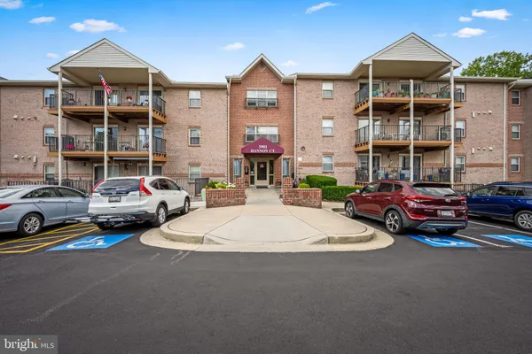 $300,000 | 3901 Hannon Court, Unit 3E, Baltimore, MD 21236