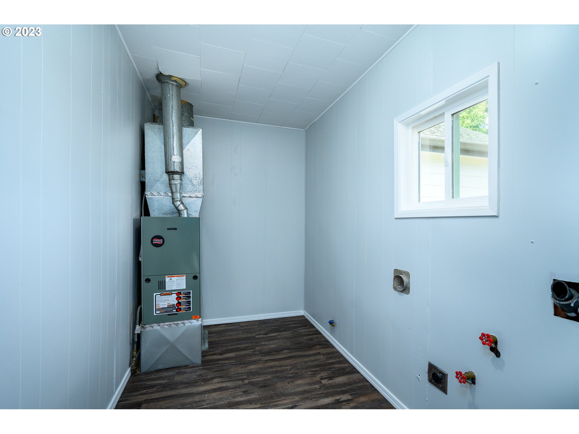 23554 Northeast Sunnycrest Road Newberg, OR 97132 - Photo 14 of 48 Gallery Image 14