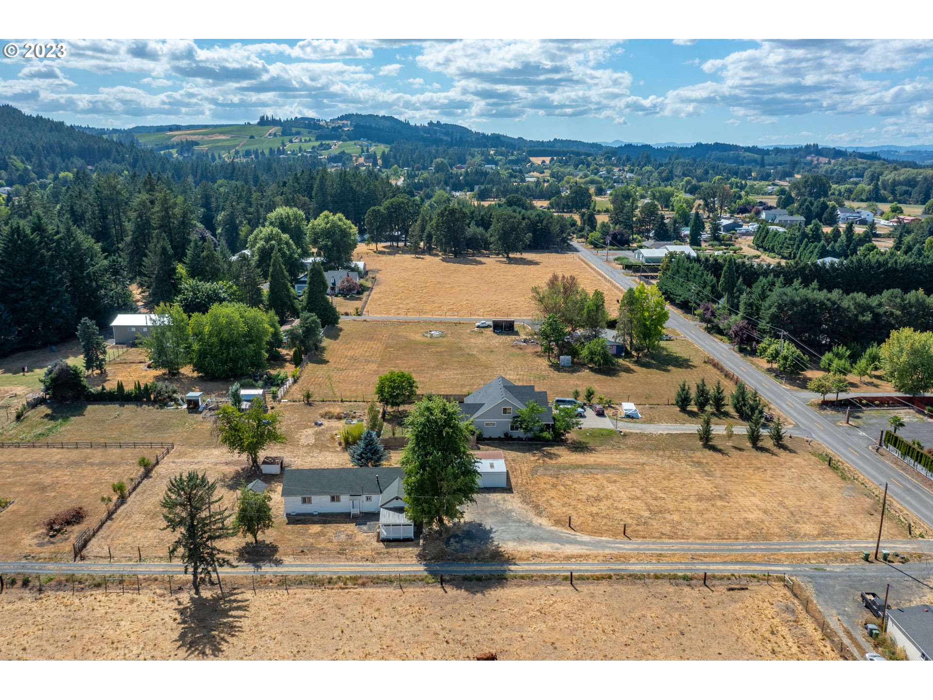 23554 Northeast Sunnycrest Road Newberg, OR 97132 - Photo 38 of 48 Gallery Image 38