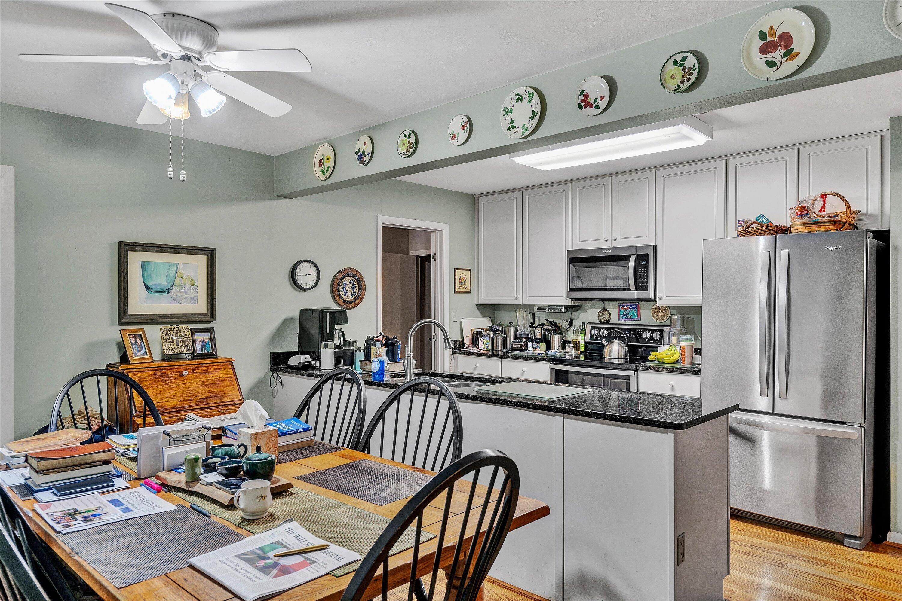 6960 Sugar Rum Ridge Road Roanoke, VA 24018 - Photo 6 of 41 06-DSC08318