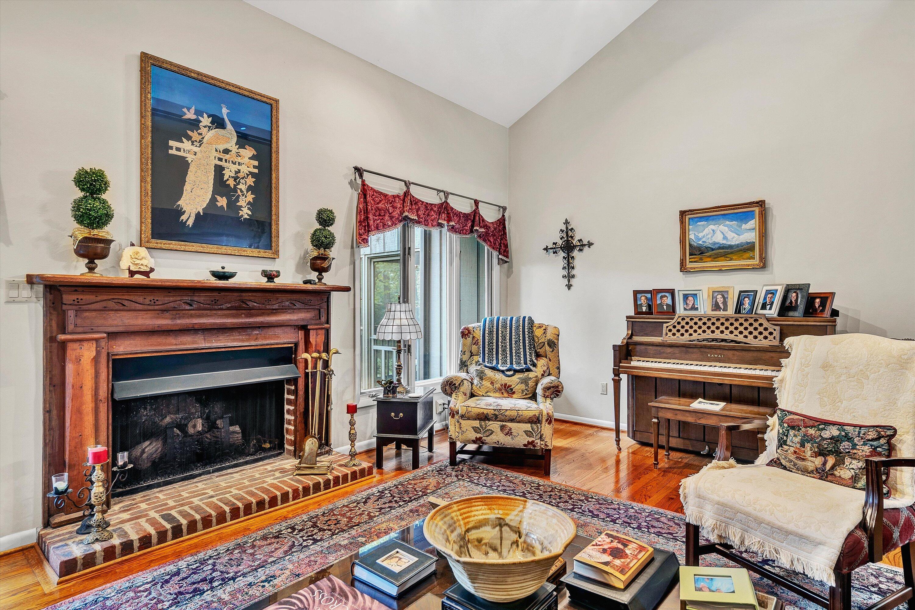 6960 Sugar Rum Ridge Road Roanoke, VA 24018 - Photo 10 of 41 10-DSC08345
