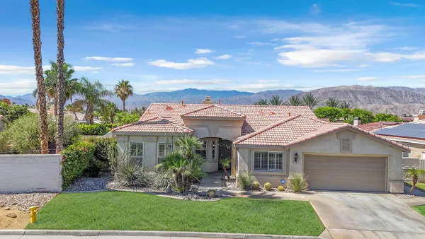 $695,000 | 245 Strada Fortuna, Palm Desert, CA 92260