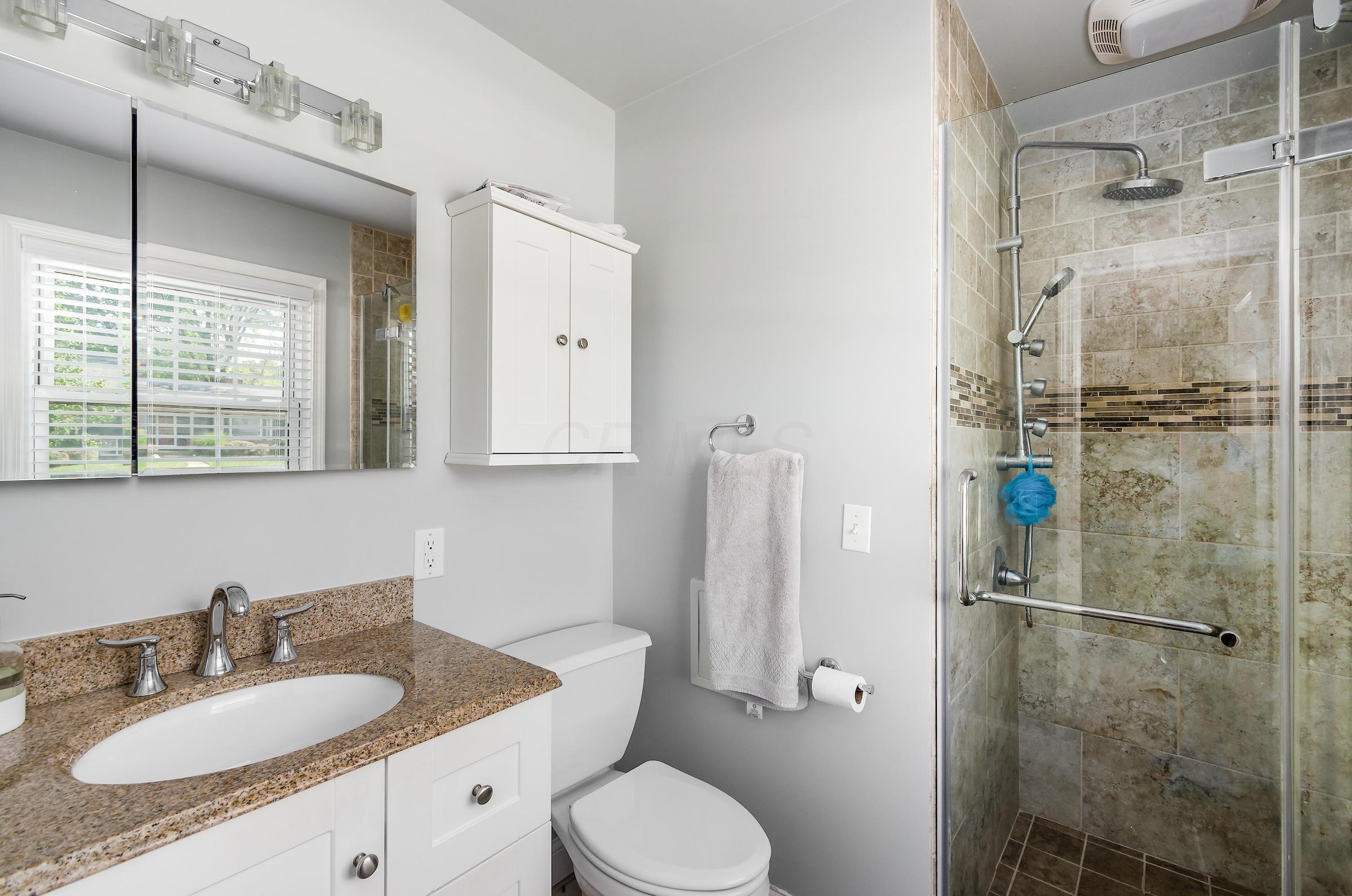 2088 Haviland Road Columbus, OH 43220 - Photo 19 of 33