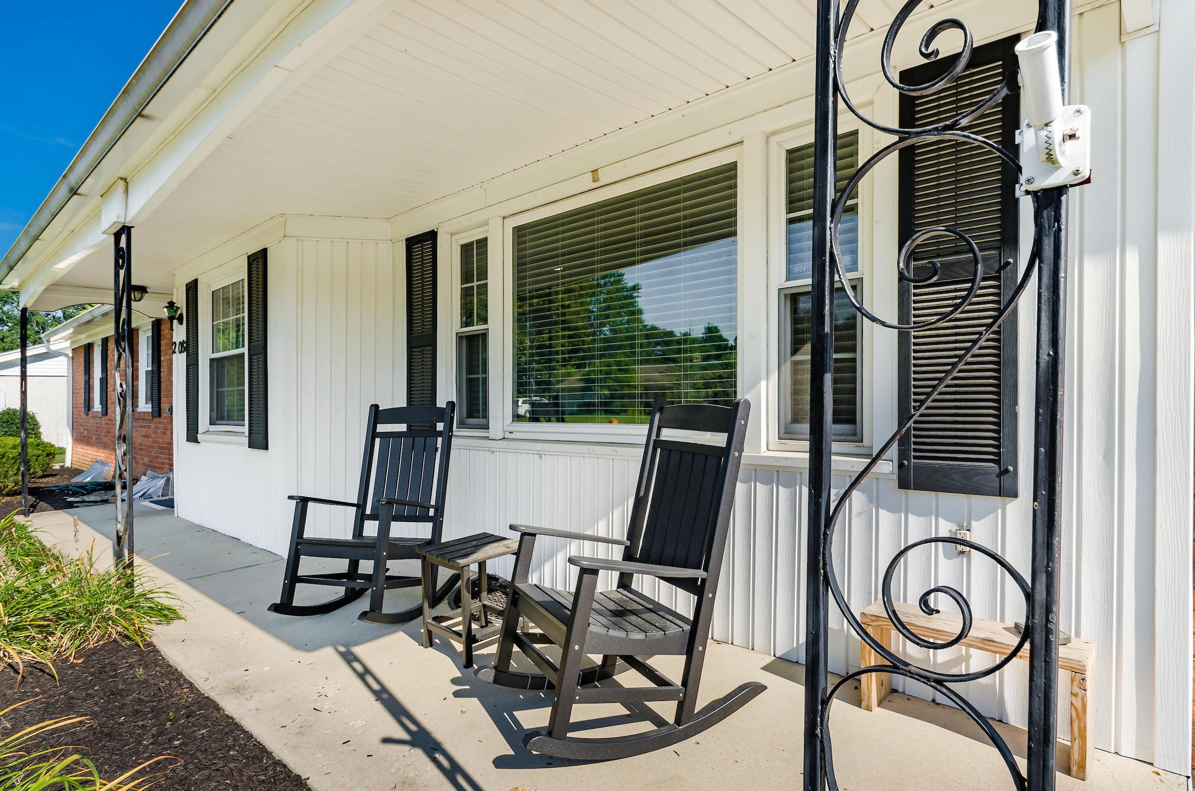 2088 Haviland Road Columbus, OH 43220 - Photo 4 of 33