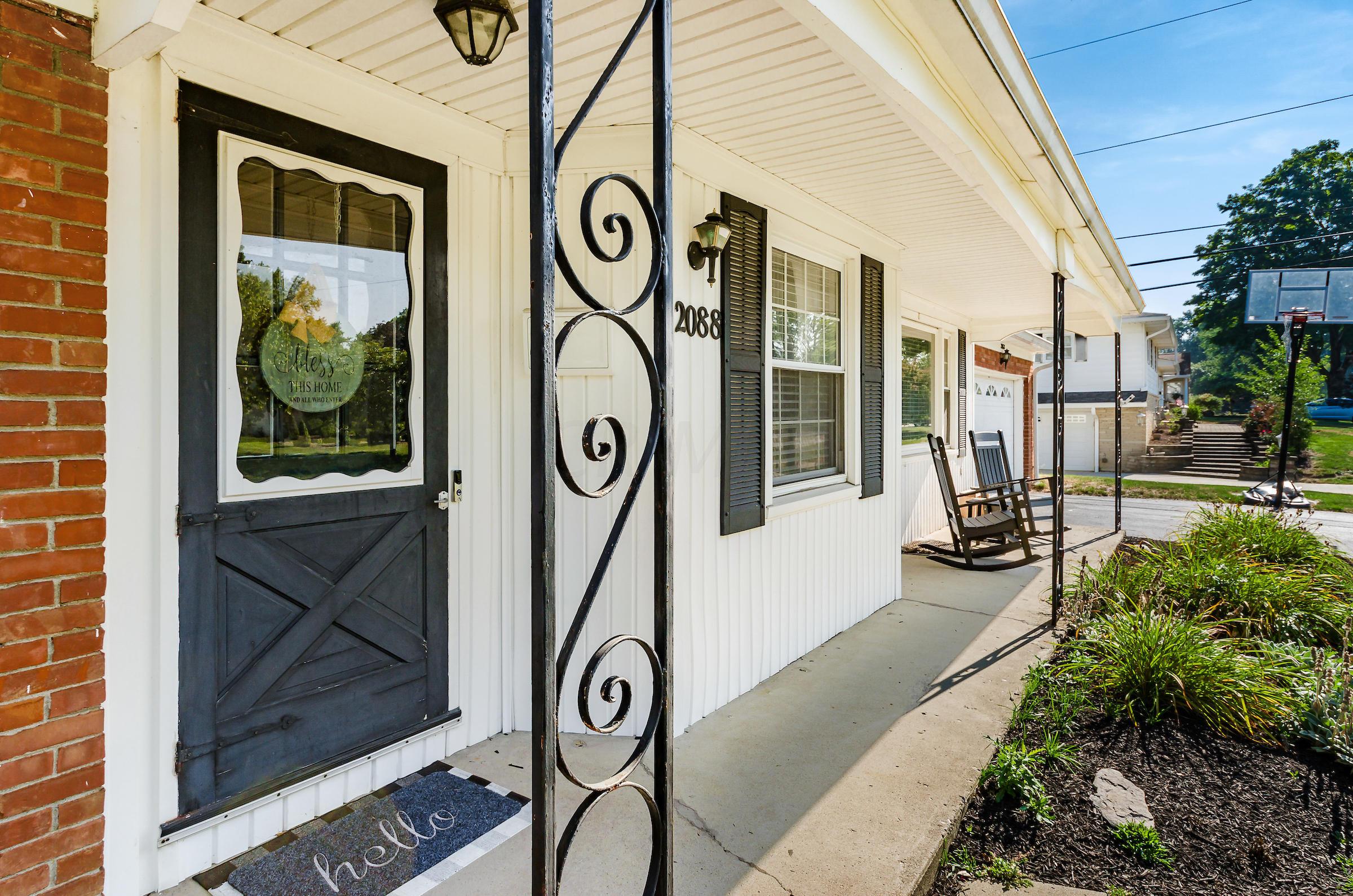 2088 Haviland Road Columbus, OH 43220 - Photo 5 of 33