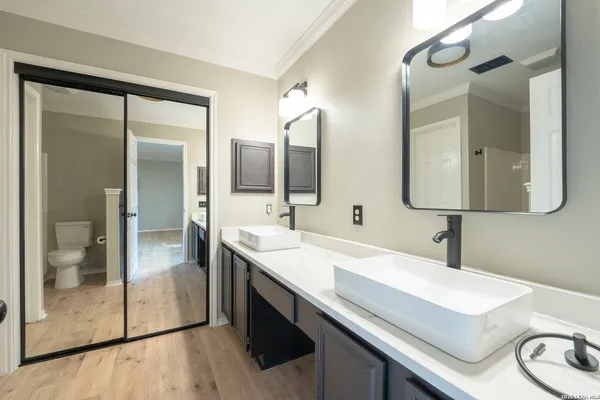 $2,300 | 16817 Brookwood, San Antonio, TX 78248